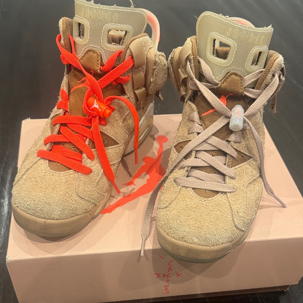 Nike Jordan Retro Travis Scott British Khaki Sneakers